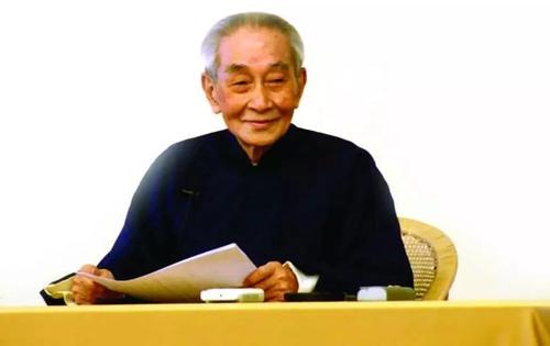 南怀瑾老先生的忠告,南怀瑾讲一个人总能引起大家注意