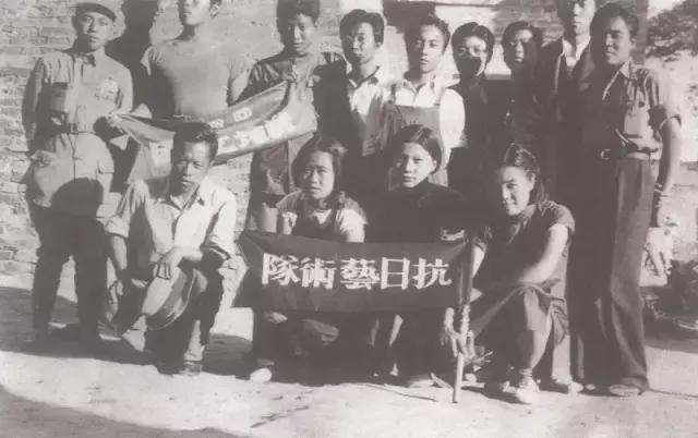 画家张仃,中央工艺美院院长张仃简介