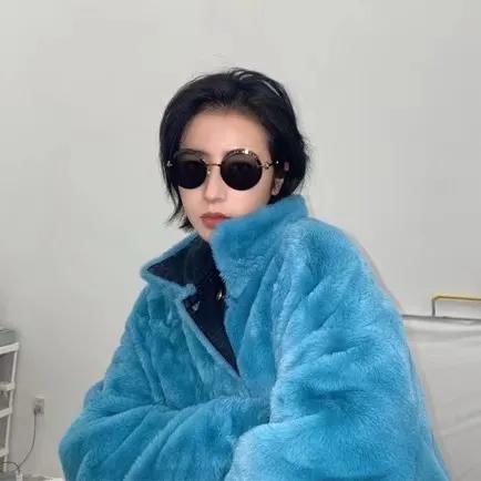 圆脸女生怎么选墨镜,圆脸女生如何选择大牌眼镜