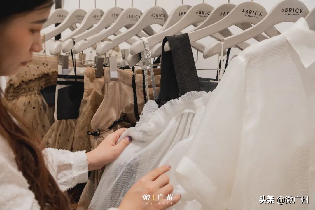 超模刘雯国内,刘雯走过的顶级秀场