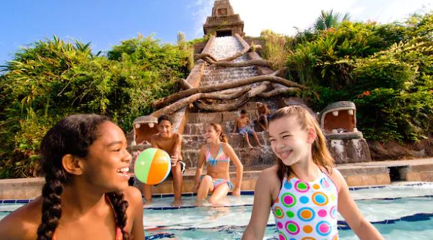 迪士尼乐园有没有酒店无限次进出,迪士尼有公主主题的酒店么