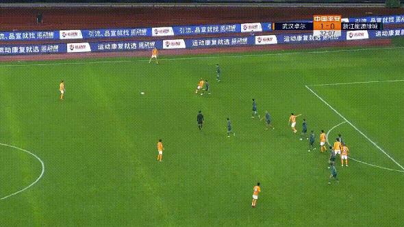 前线丨武汉卓尔总比分3:2战胜浙江能源绿城，成功留在中超