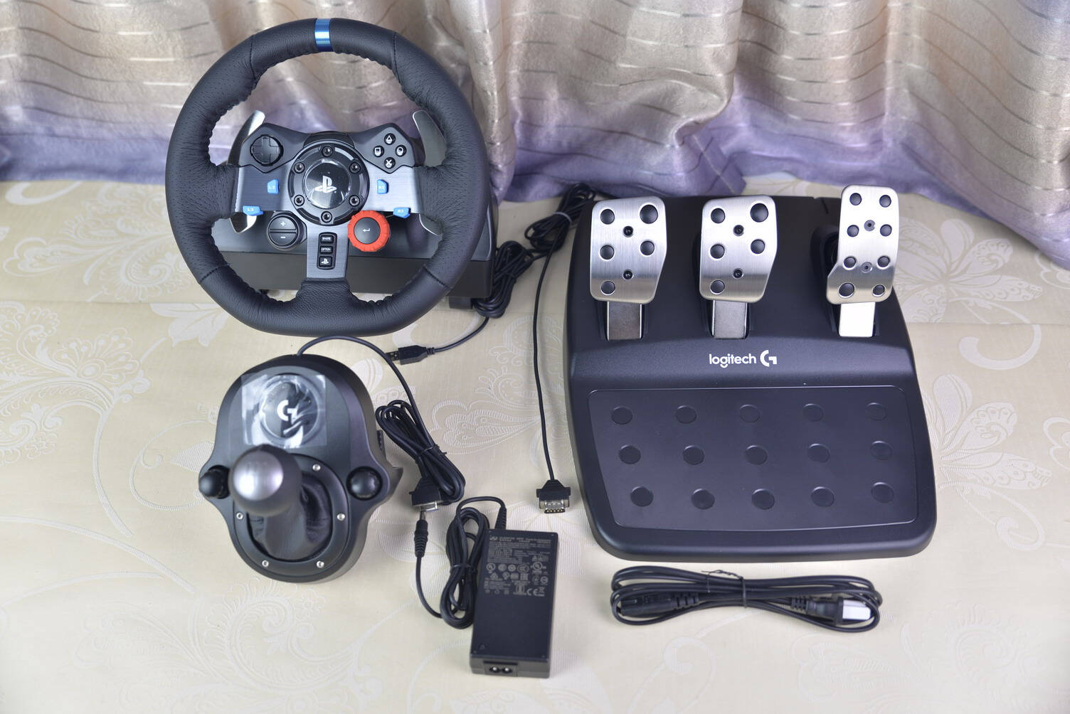 罗技g29方向盘玩极品飞车设置教程,罗技g29力反馈游戏方向盘