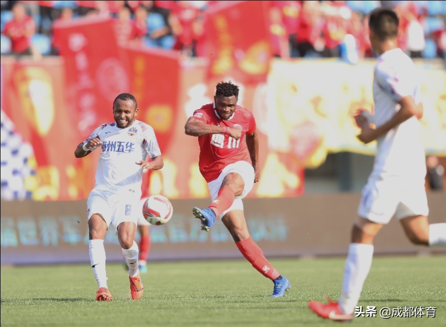 梅州客家主场0:4输给南通支云,梅州客家拒绝连败重夺中甲榜首