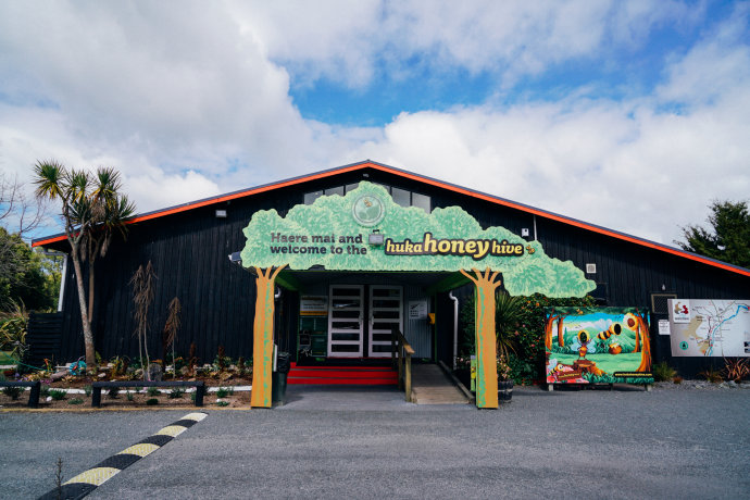 新西兰｜在首屈一指的滑雪胜地，与黑天鹅一起戏水