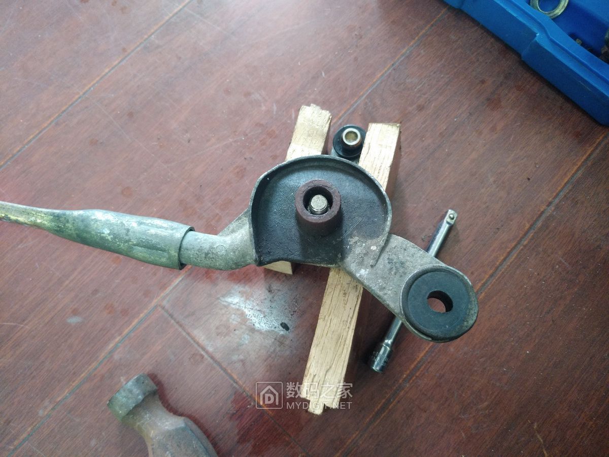 长城c30雨刮器维修视频,长城c30雨刷连杆怎么修