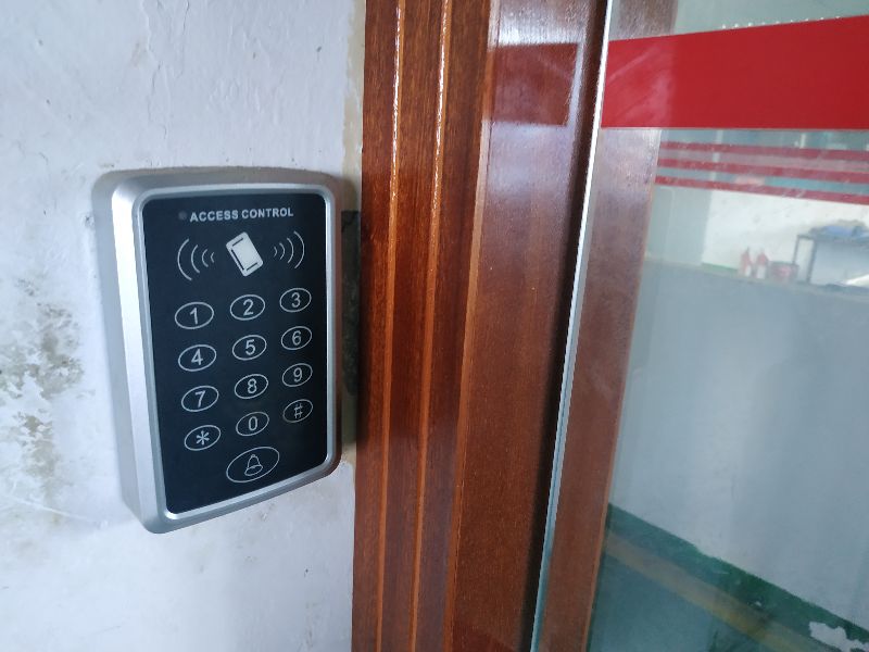 电压不正常会怎么样,电压不正常的原因及解决方法