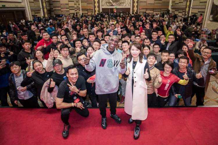 马拉松世界纪录基普乔格跑1000米,马拉松世界纪录保持者基普桑