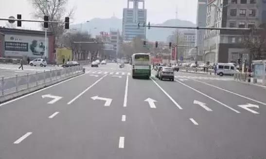 无禁止掉头标志如何正确掉头,禁止掉头的时间段怎么掉头