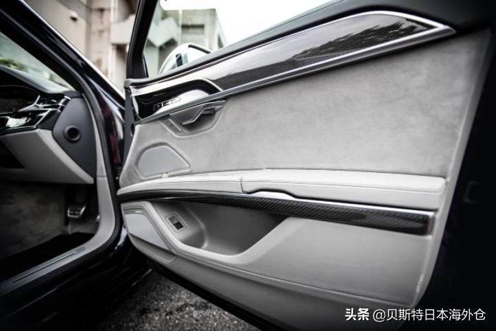 新奥迪s8提车,奥迪s8第一视角试驾