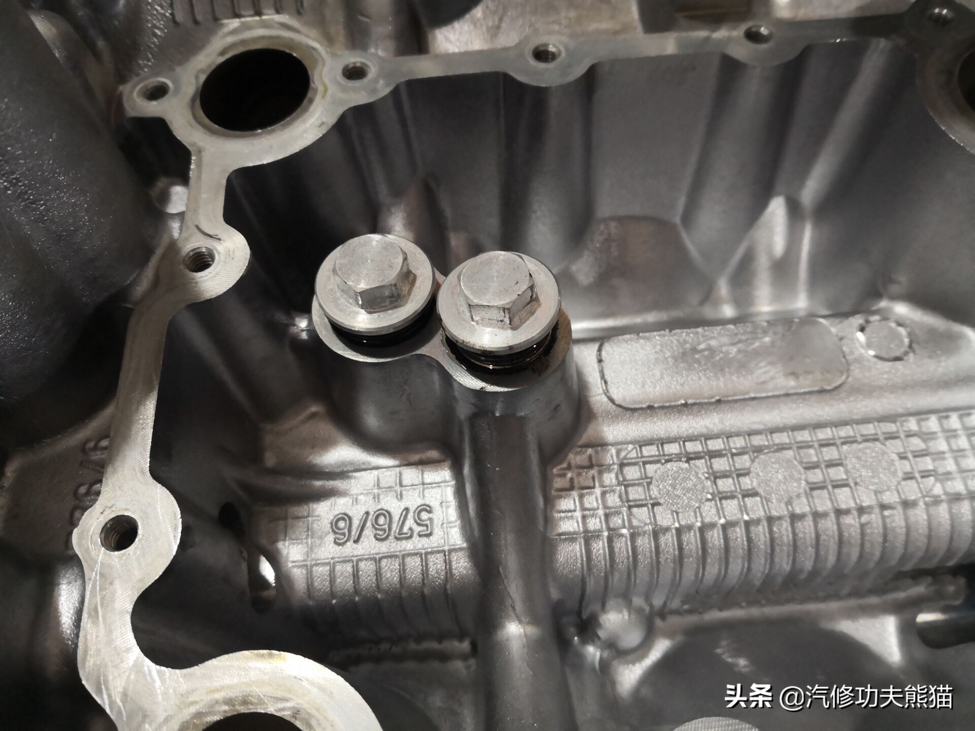 大众途锐急加速发动机故障灯点亮,大众新款途锐车子烧机油