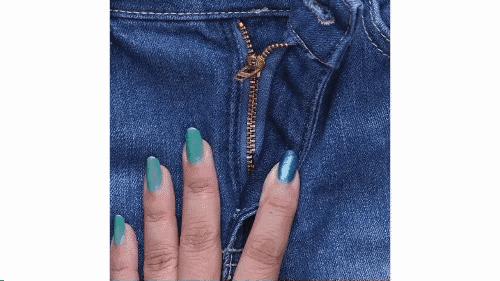 小妙招衣服后面有拉链自己不好拉,妙招衣服拉链底端坏了