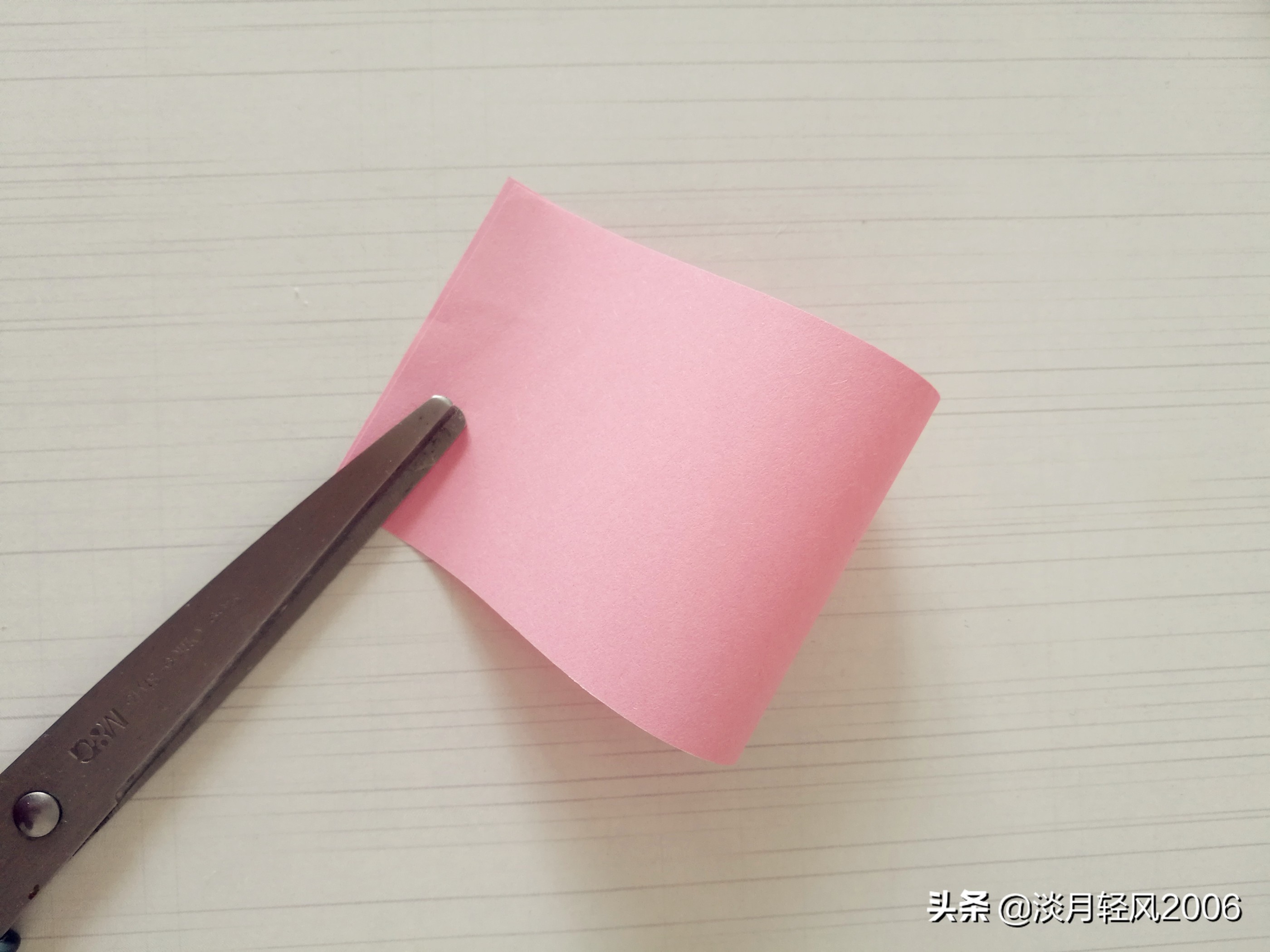 怎么用卡纸折迷你沙发超简单,卡纸做沙发