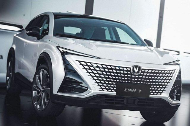 北京车展全球首发吉利,新能源汽车吉利对比比亚迪