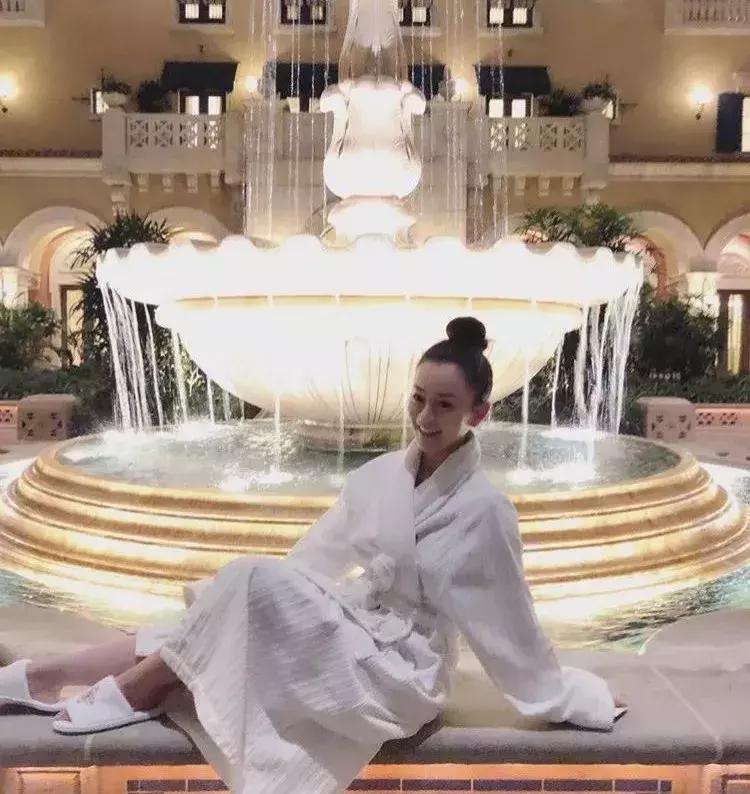 吴秀波出轨女主角:假包、假表、真小三