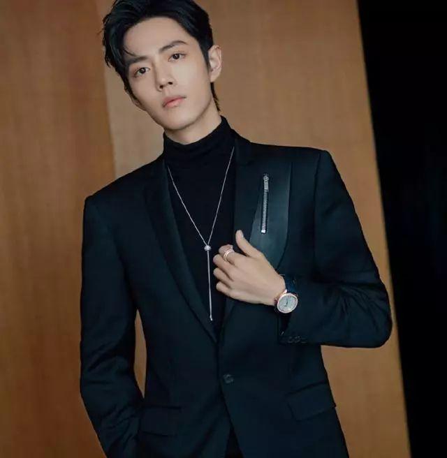 肖战戴的伯爵，宋慧乔戴的尚美巴黎，为何“输”给了于谦的翡翠？