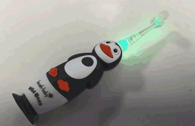 宝宝不刷牙怎么办最有效,如何让1周半的宝宝配合刷牙