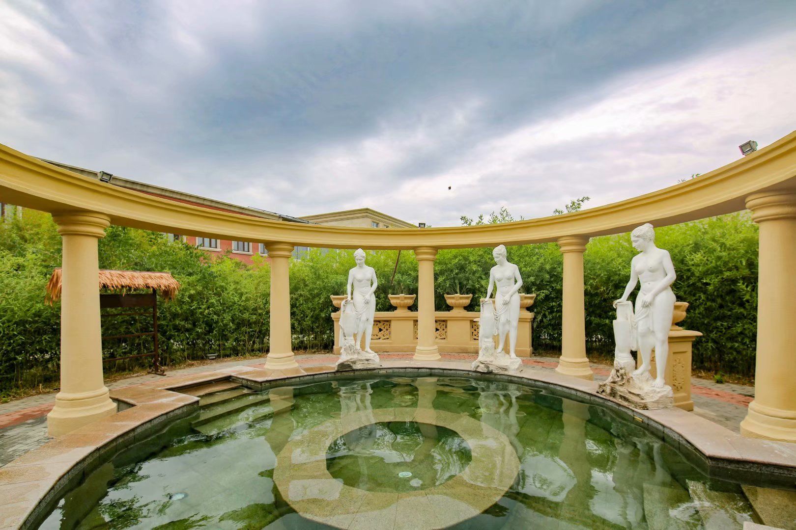 蓝调庄园温泉中心旅游攻略,冬天泡蓝调庄园温泉