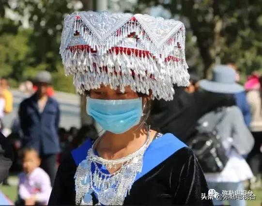 昆明弥勒人山人海,来弥勒玩人山人海