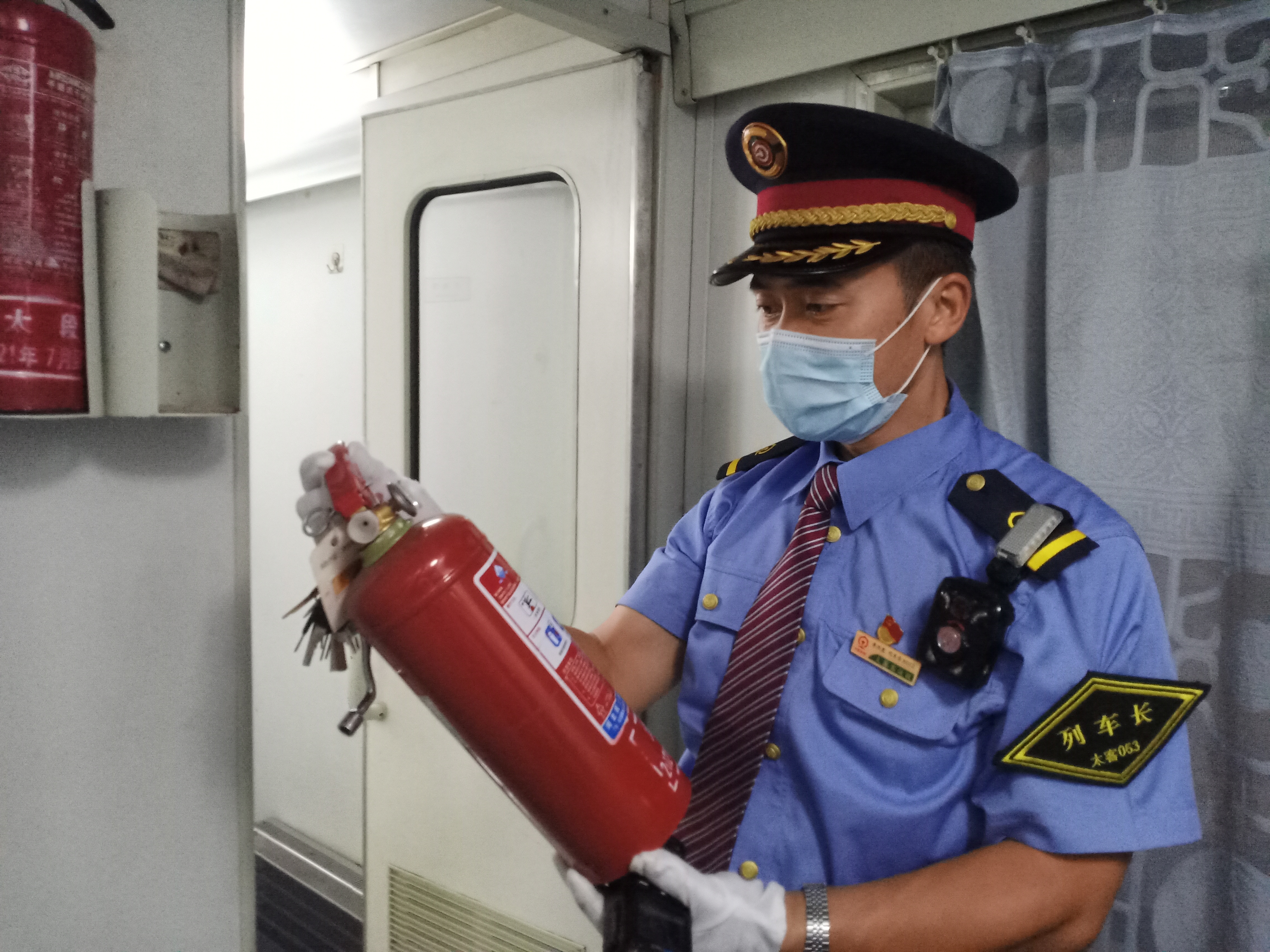 立足岗位的列车长——K7831次列车长李兴虎