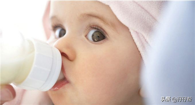 母乳配方奶混合喂养,双胞胎奶粉喂养技巧