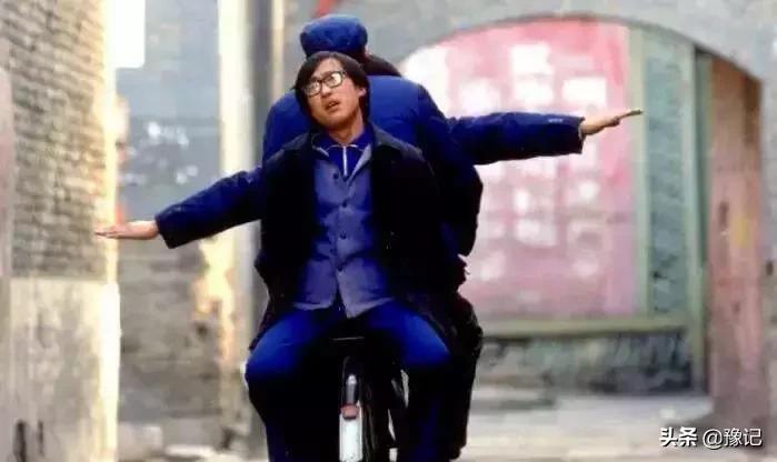 高压下的年轻人为啥喜欢上天台？