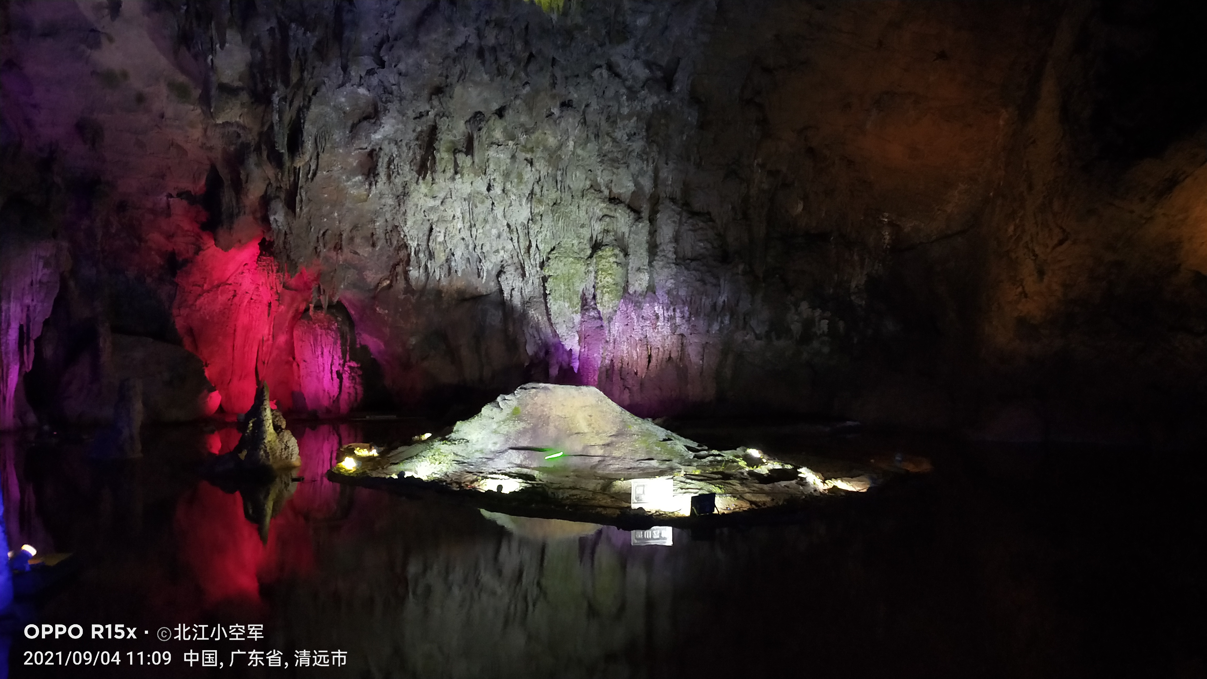 宝晶宫洞,探秘宝石矿洞