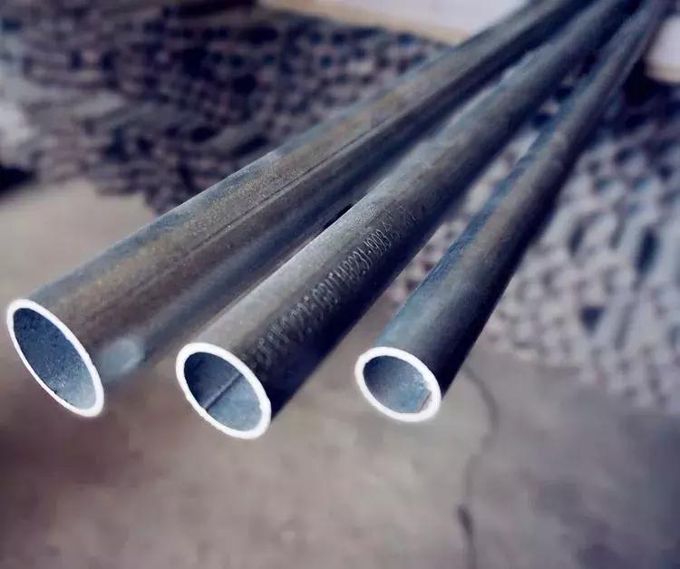 装修水管的材料有必要特别考虑吗,装修水管隐蔽工程