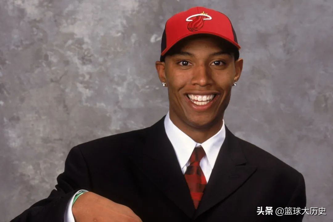 布泽尔选秀视频,卡洛斯布泽尔2002年选秀