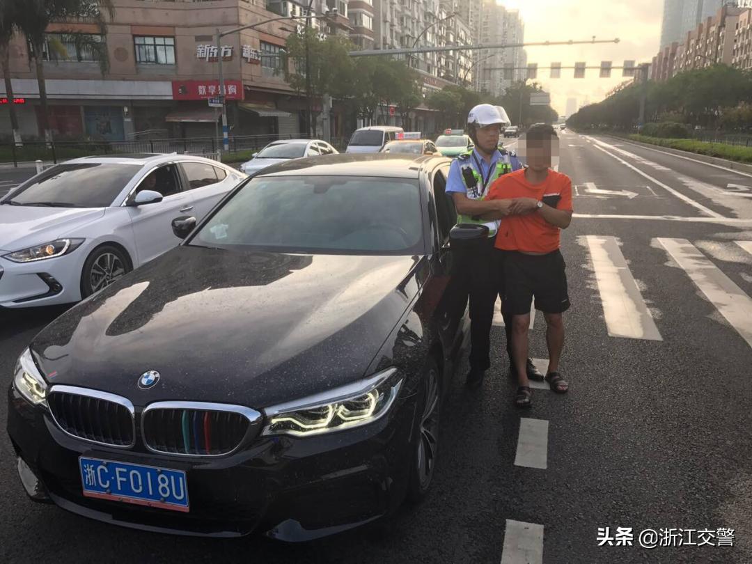 发生追尾双方都走了,发生追尾前车直接走了谁的责任