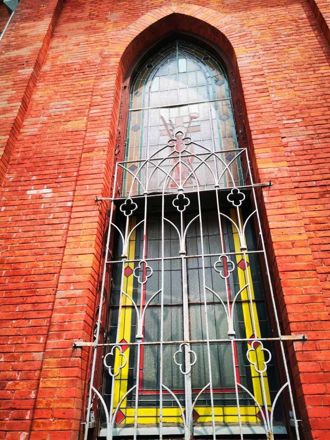 隐藏杭州红会医院内的红砖洋房，八十年前曾是贫苦百姓心中的圣地