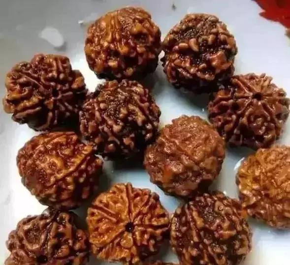 菩提手串掉色有毒吗,菩提手串生虫