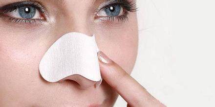 正确的去黑头方法是这样的,正确的去黑头方法