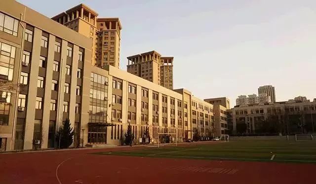 2020全景看高中丨历久弥新，八中用心探索可能，用心成就梦想