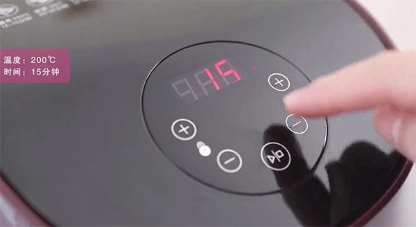 在家自制香酥炸鸡排，金黄酥脆，外酥里嫩，比吃肯德基还过瘾