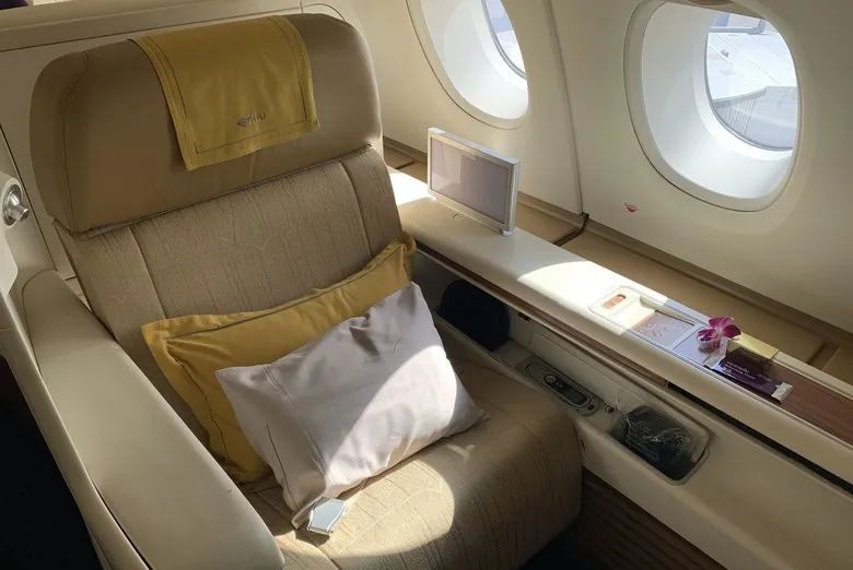 泰国航空787商务舱,疫情之下的海南航空