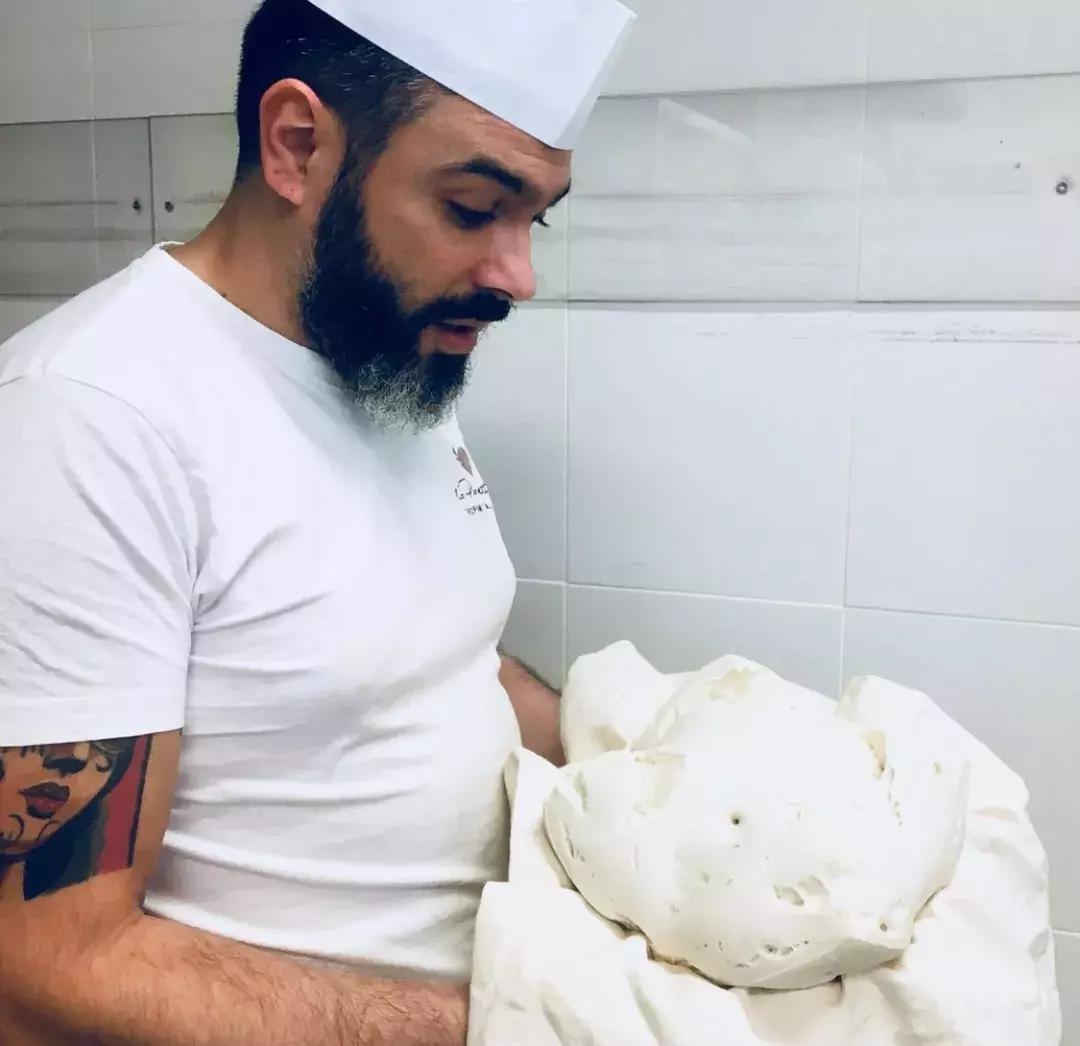 意大利是著名的时尚设计之国,意大利是真正的美食之都