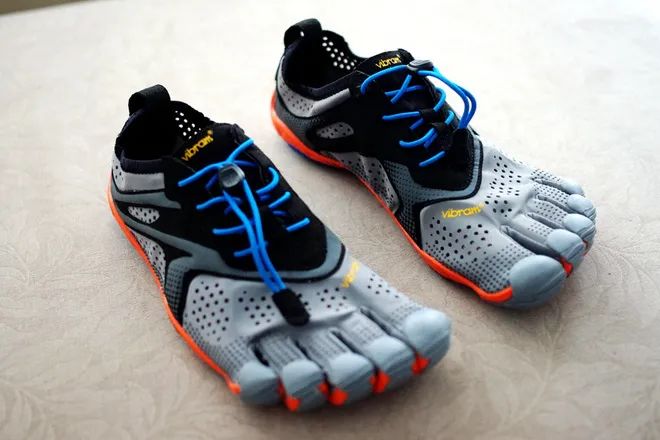 vibram五指鞋测评,vibram五指鞋优缺点