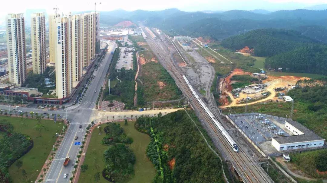 由镇变成县级市需要什么条件,由村镇升级为县市的地方