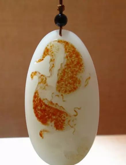 和田玉知识什么是水线,你知道和田玉的油性是怎么来的吗