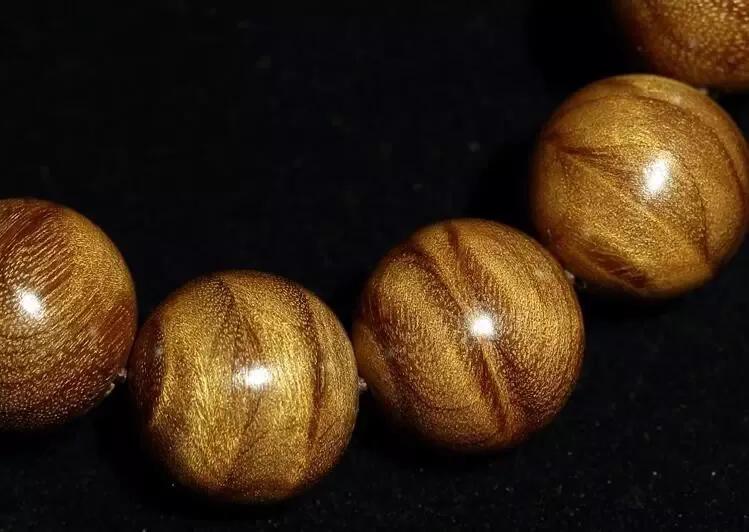 各种木质手串盘玩方法大全,五大木质手串哪个盘玩最简单