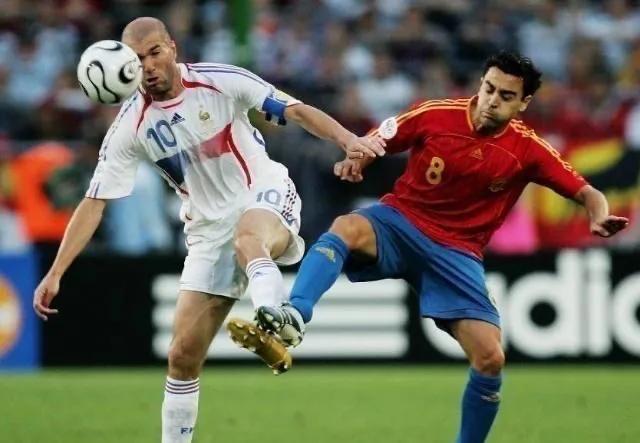 中场历史第一人是齐达内吗,中场大师齐达内十佳