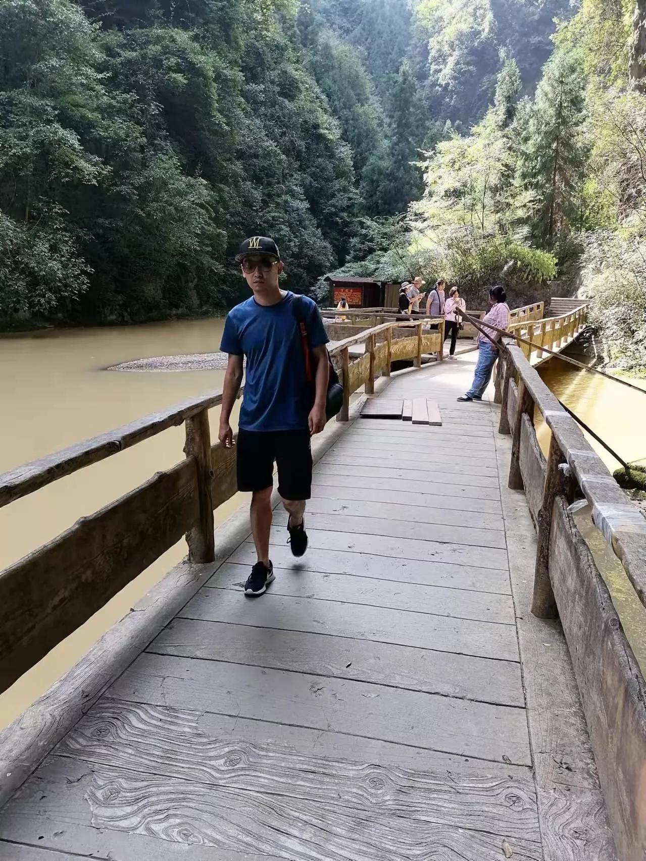 重庆武隆天坑三桥旅游一日游,重庆武隆天坑旅游详细攻略