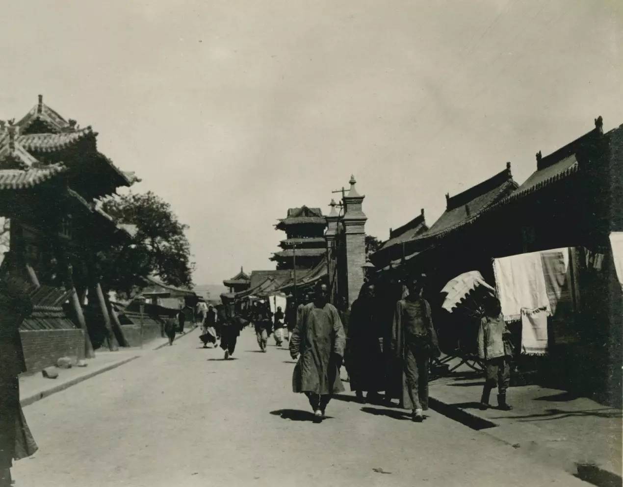 北京真有龙脉，历代皇帝都想要，此人不信邪，被部将杀死