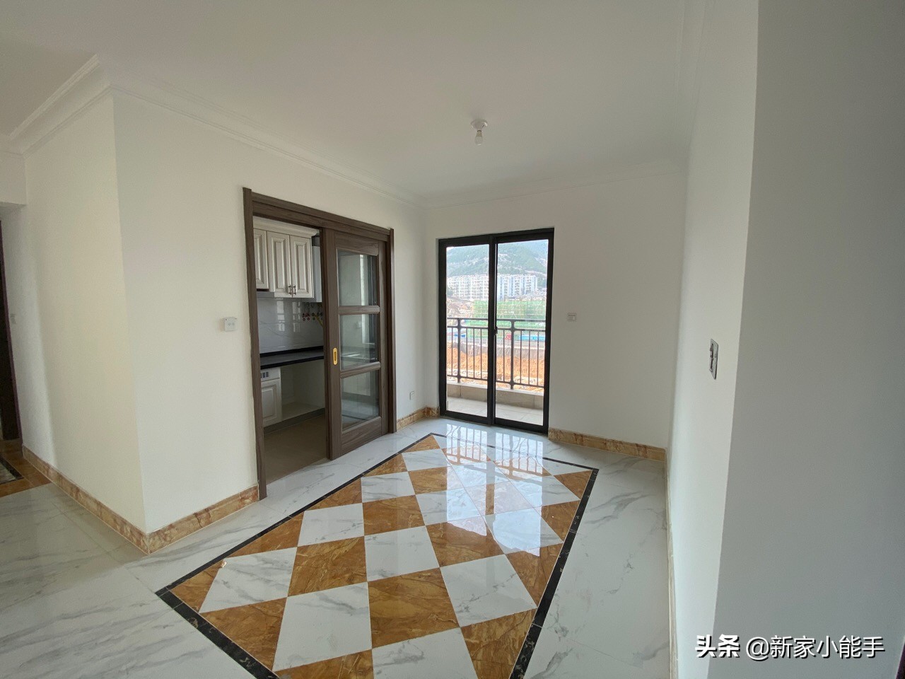 碧桂园127平三室二厅二卫封阳台,碧桂园145平露台阳光房实景