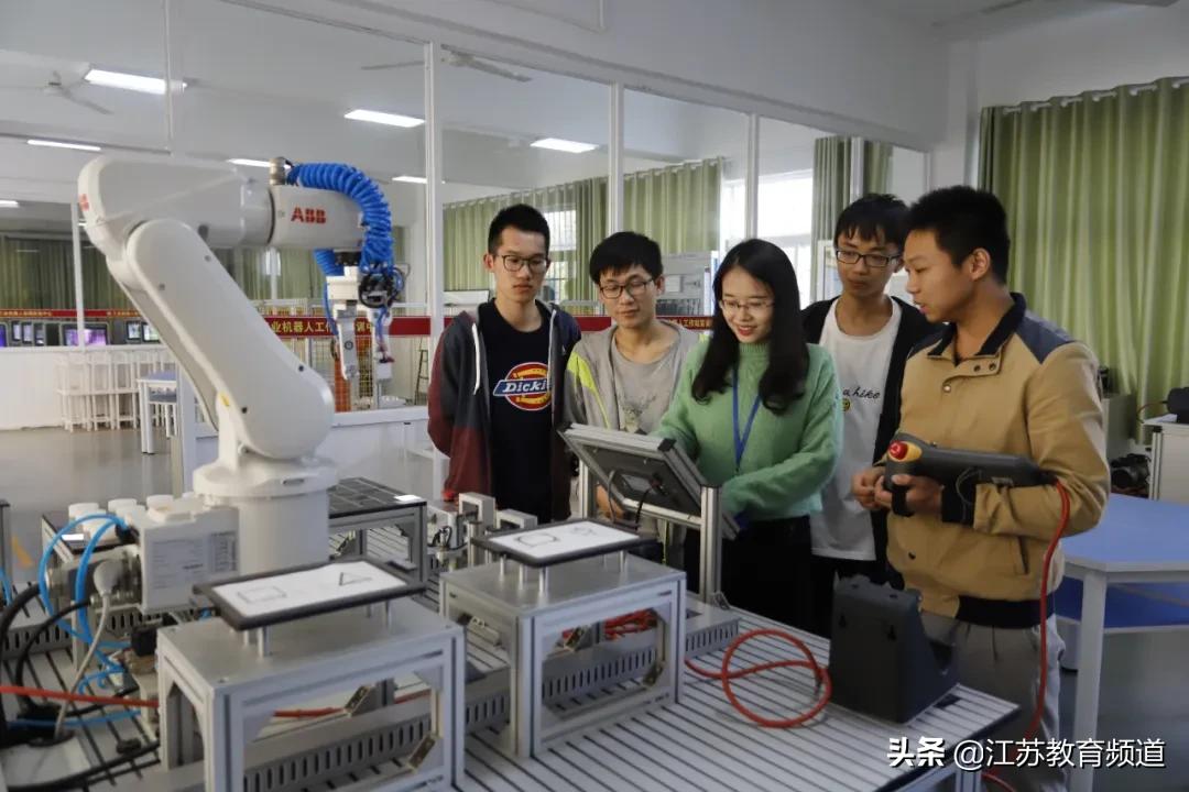 天天云招生|南京机电职业技术学院：有爱有情怀，南京机电等你来！