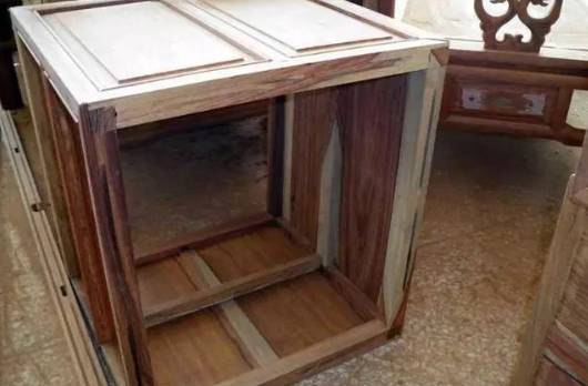 同样都是红木价格怎么相差,同样的实木家具价格相差大