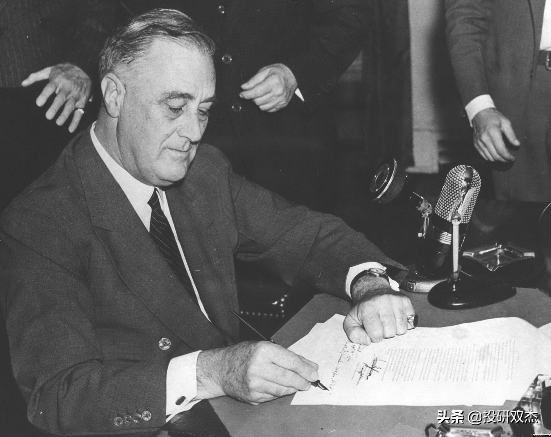 从美国救星到全民公敌，摩根帝国如何跌落神坛？「离谱狠人02」