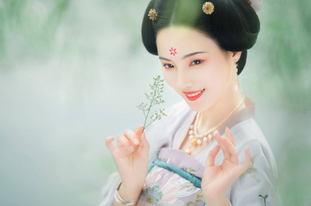 描写生辰的诗词,古风贺生辰诗词