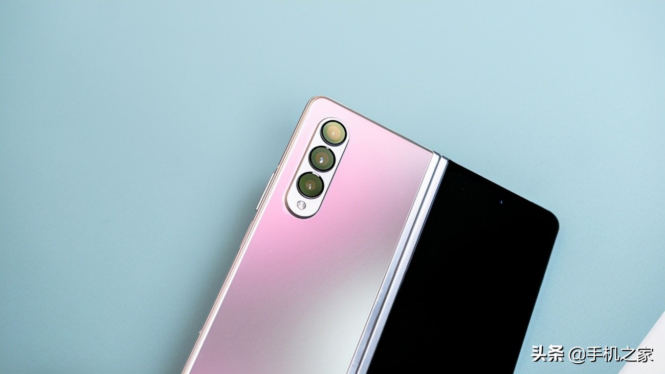 最新款三星折叠屏手机galaxy,三星折叠手机galaxyzfold35g